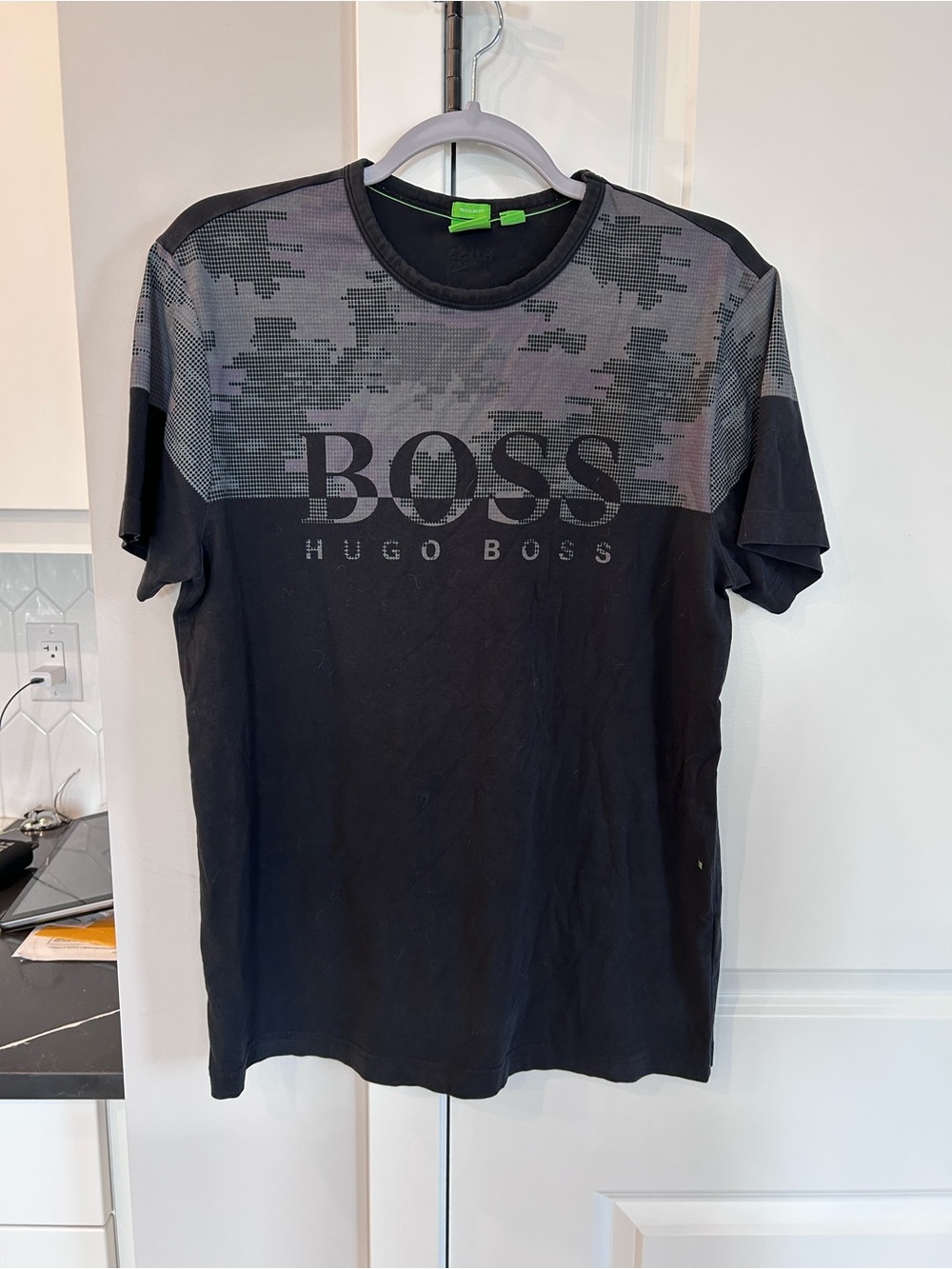 BOSS Green Hugo Boss Black Gray Camo Colourblock Graphic Tee Regular Fit Top